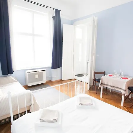 Stradivari Apartment Budapest